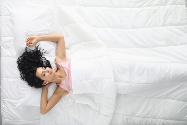 ¿Es bueno tumbarse en la cama con la ciática? 